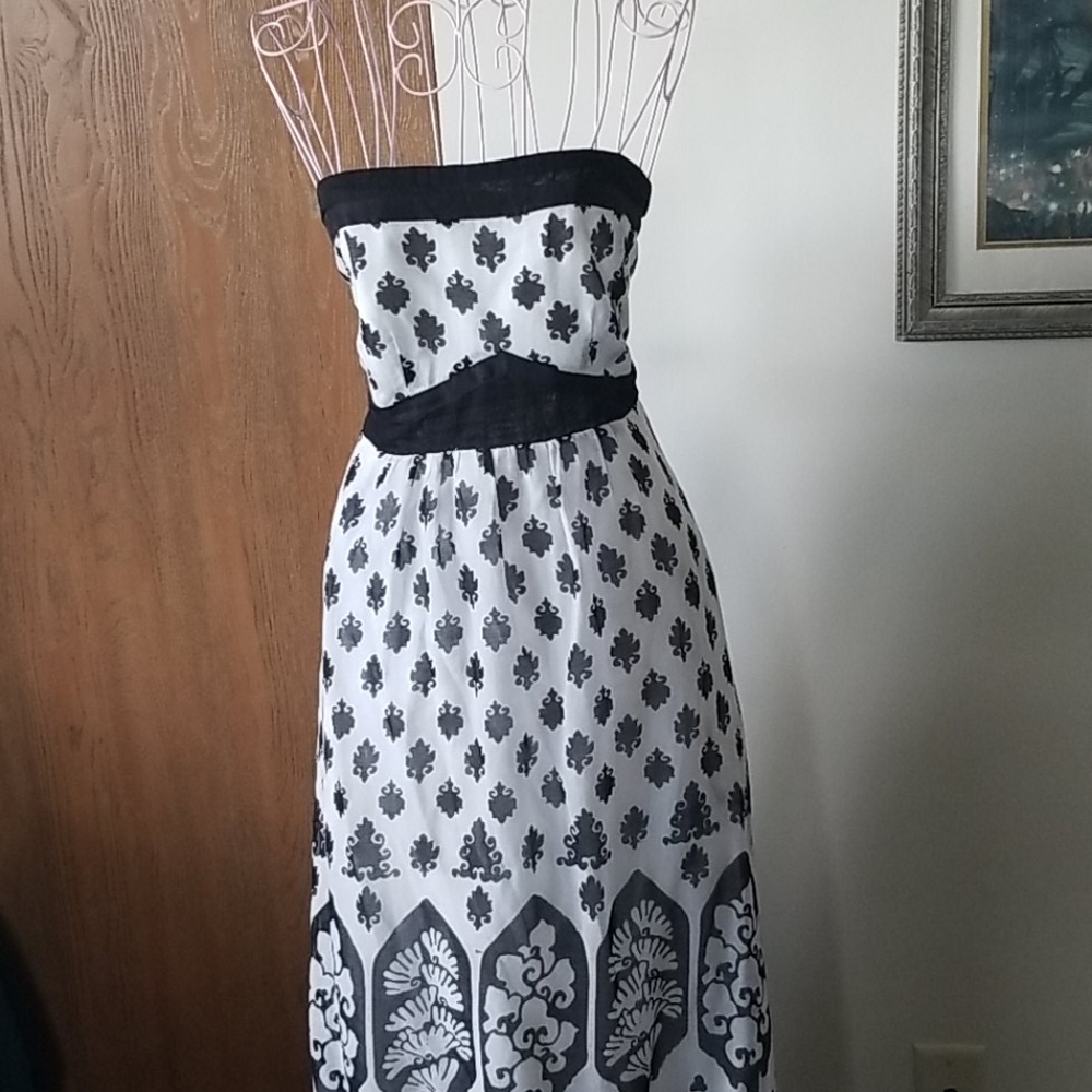Strapless sundress
